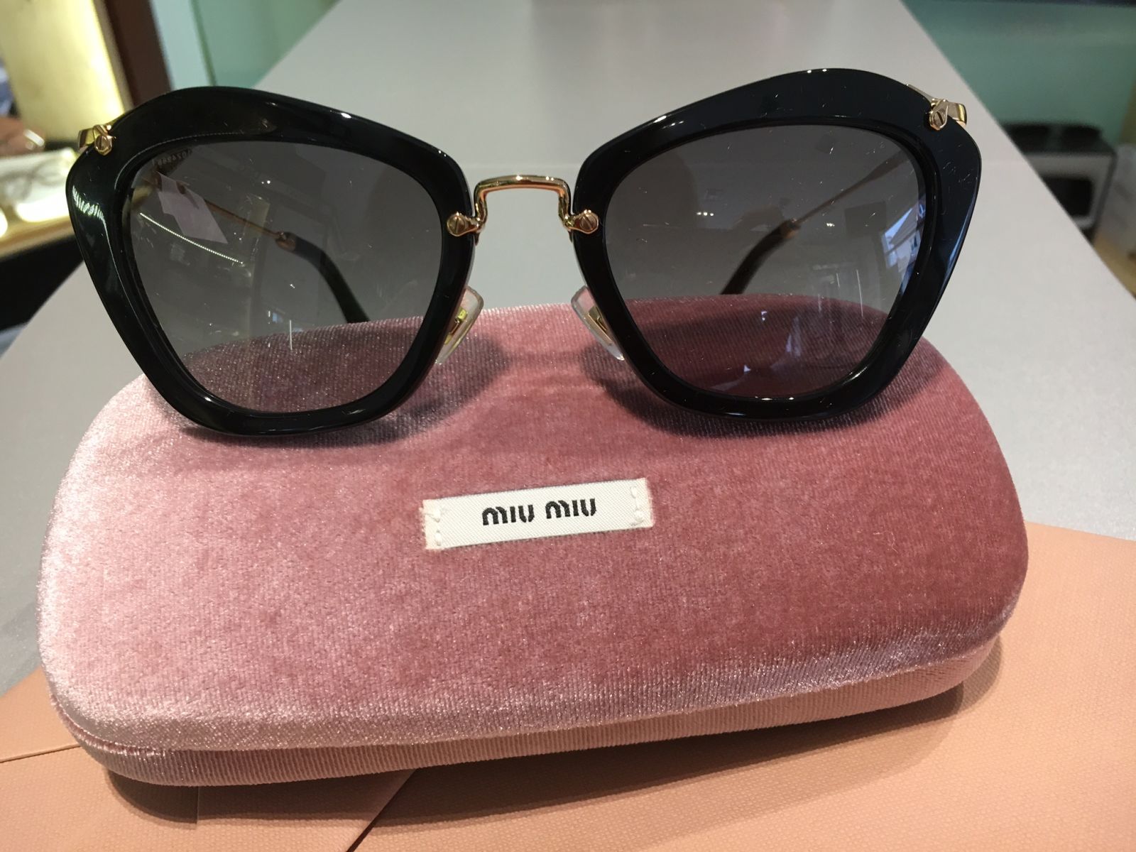 slnečné okuliare Miu Miu 10NS NOIR