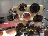 sluneční brýle Dolce a Gabbana MAMBO LUXURY  DG 2170 01/8G